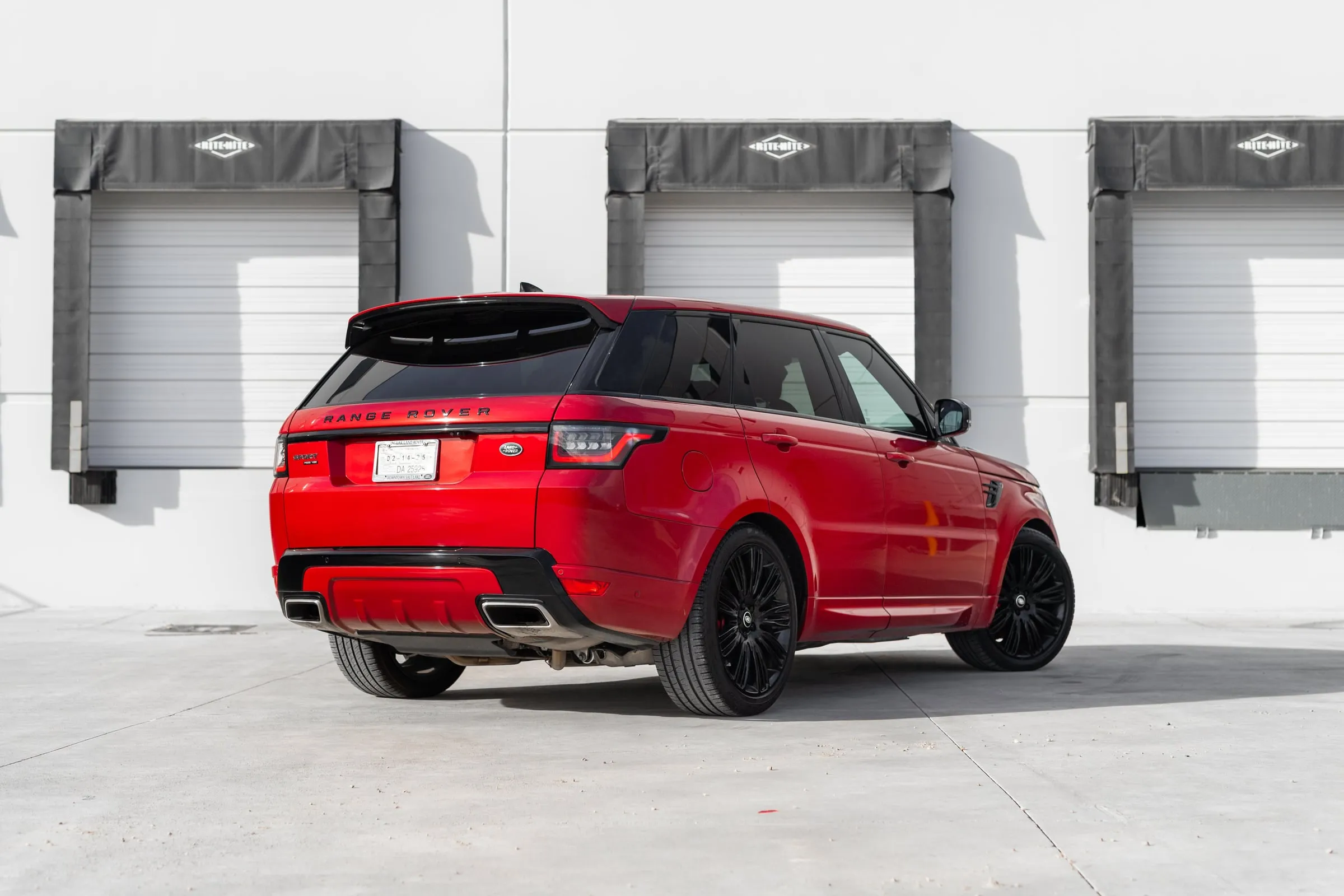 Land Rover Range Rover Sport HSE Dynamic in red, photo 3