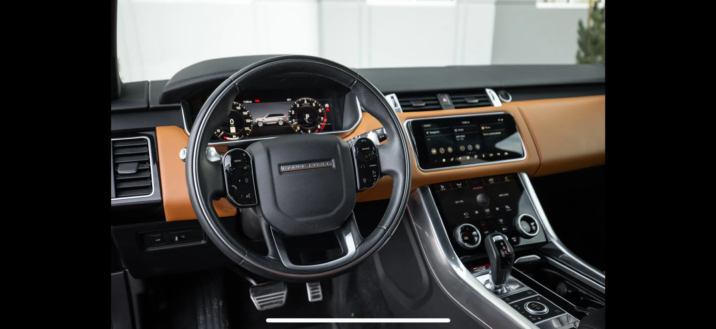 Land Rover Range Rover Sport HSE Dynamic in red, photo 4