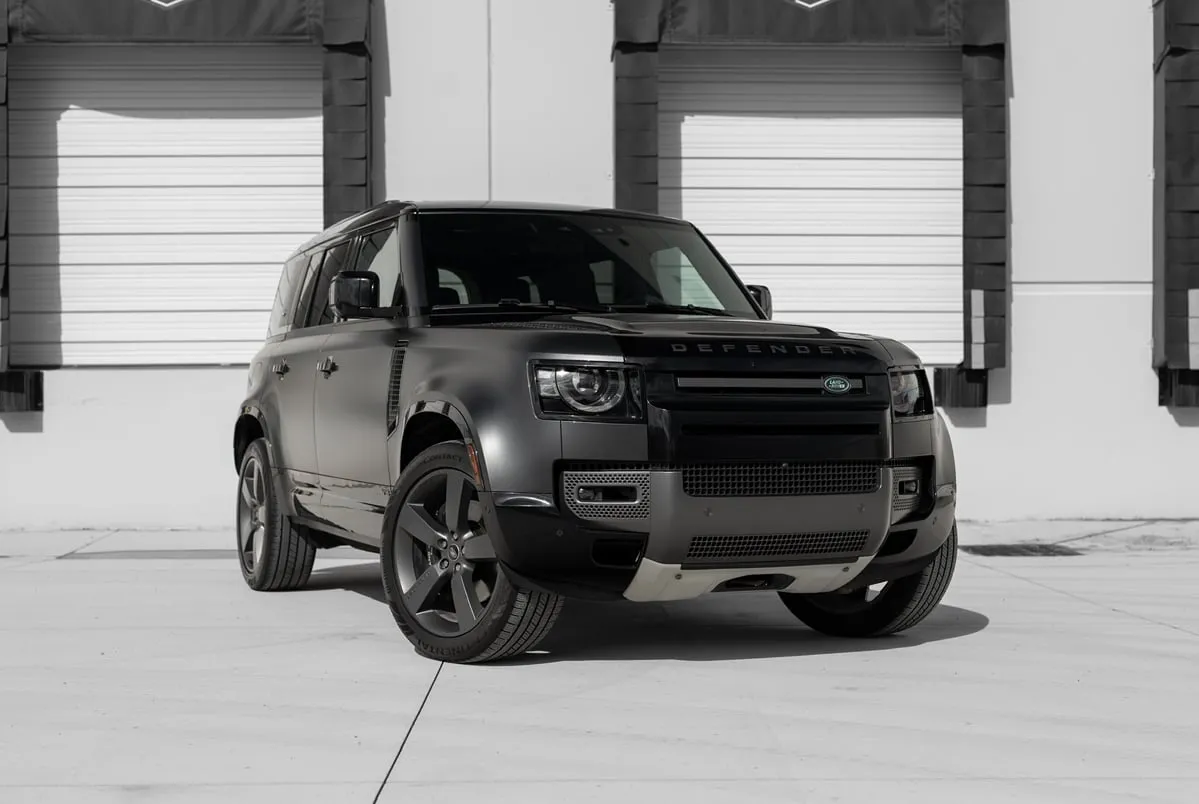 2023 Land Rover Defender V8 in black