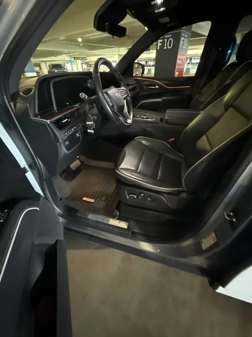 Cadillac Escalade in two tone, photo 7