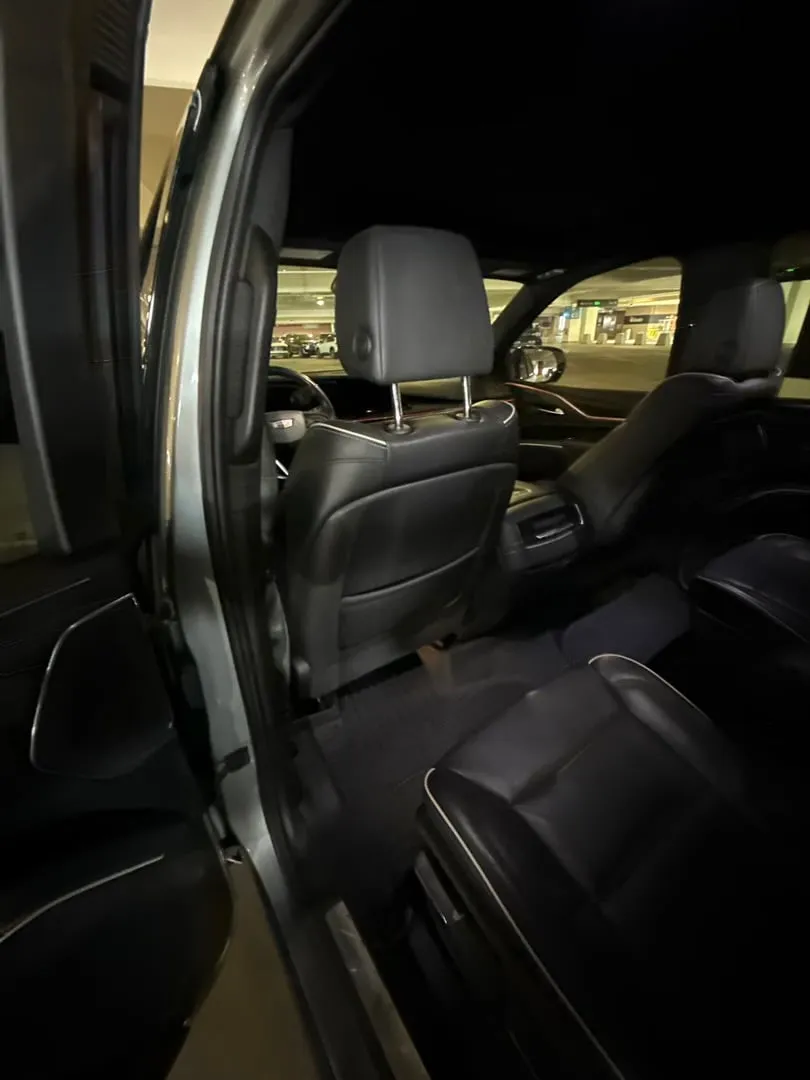 Cadillac Escalade in two tone, photo 10