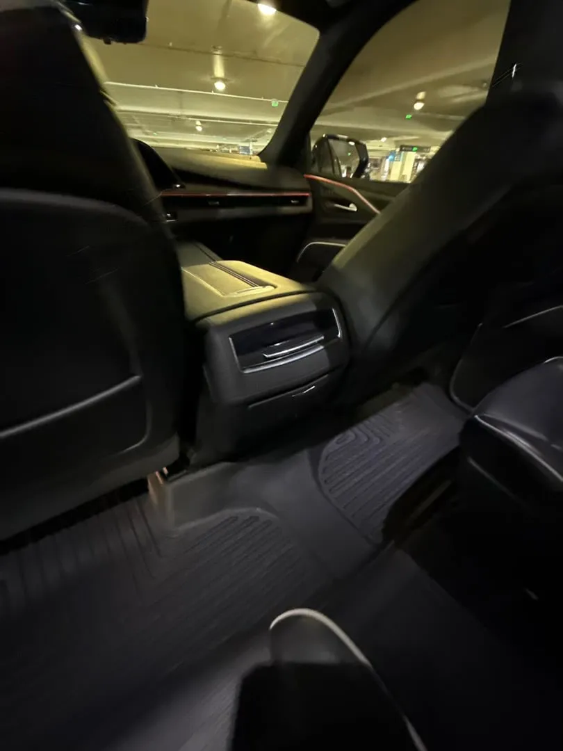 Cadillac Escalade in two tone, photo 11