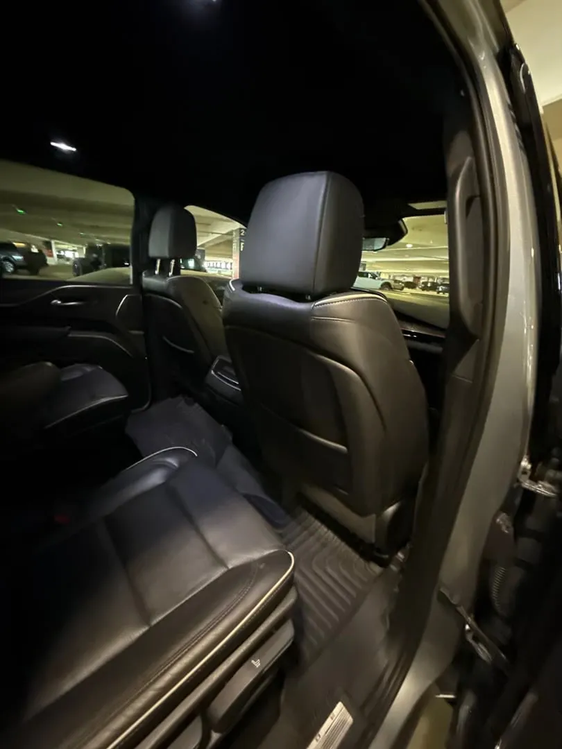 Cadillac Escalade in two tone, photo 16